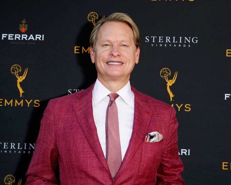 carson kressley on red carpet