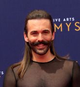 (jonathan-van-ness2.jpg)